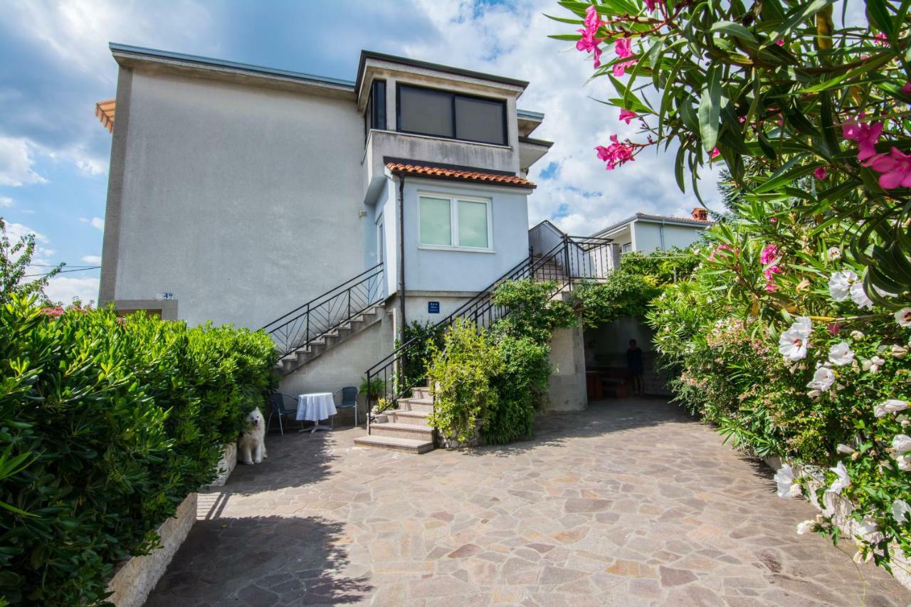 Apartment Vida - Amazing Place With Garden And Terrace 里耶卡 外观 照片